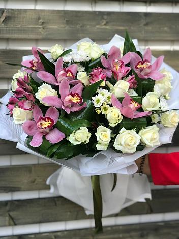 Букет цветов из: Розы и Хризантемы в Нижней Мактаме