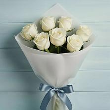 7 Белых роз Эдлесс Лав в Нижней Мактаме Букет 7 Белых роз Эдлесс Лав в Нижней Мактаме