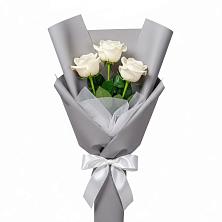 Букет 3 белые розы в Нижней Мактаме Букет 3 белые розы в Нижней Мактаме