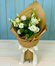 Букет цветов из:  Хризантемы и Лизиантусы #REPLACE_PRED# Нижней Мактаме